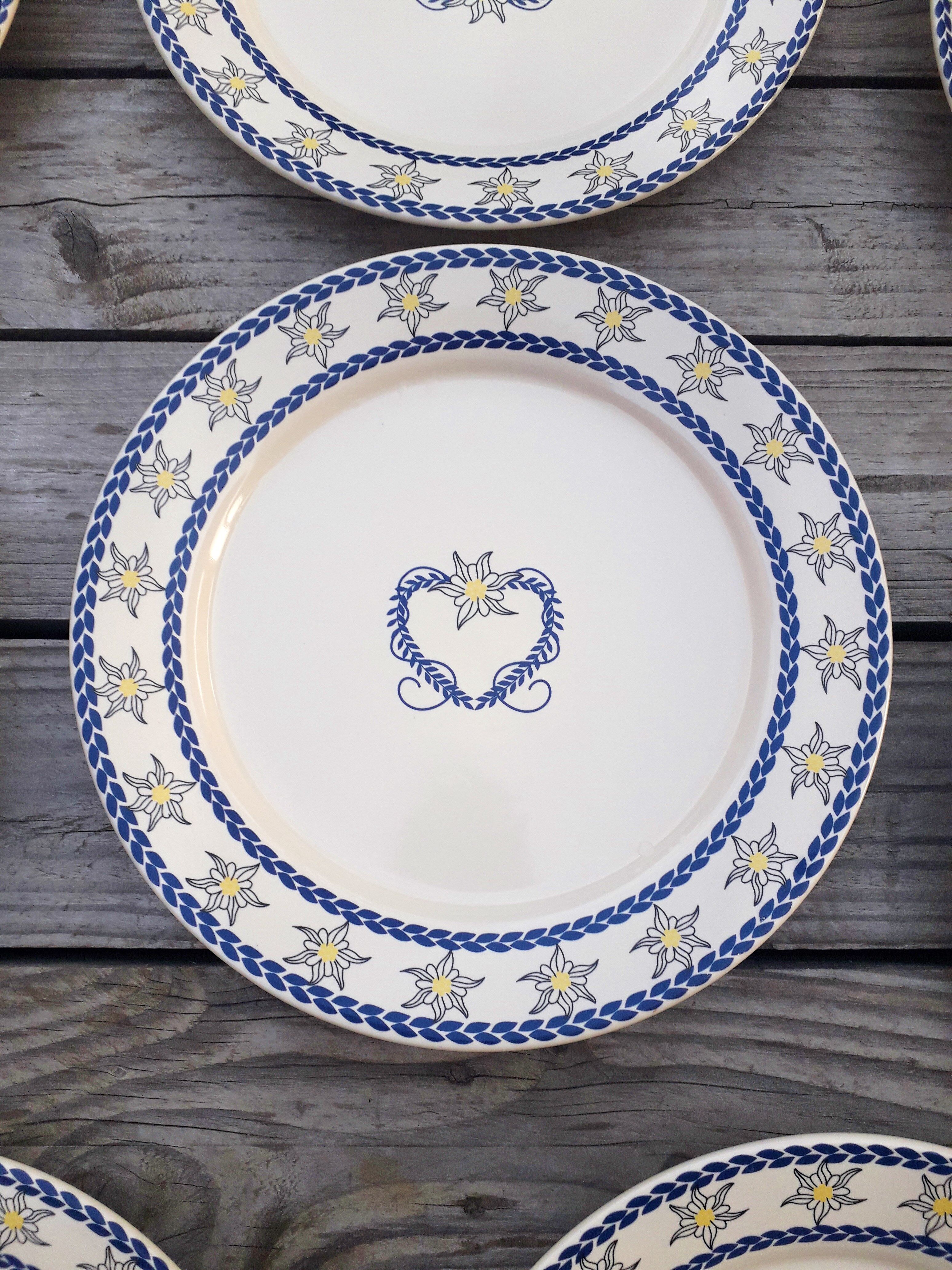 Vintage flat plates - porcelain - 8 pieces - 1970-80