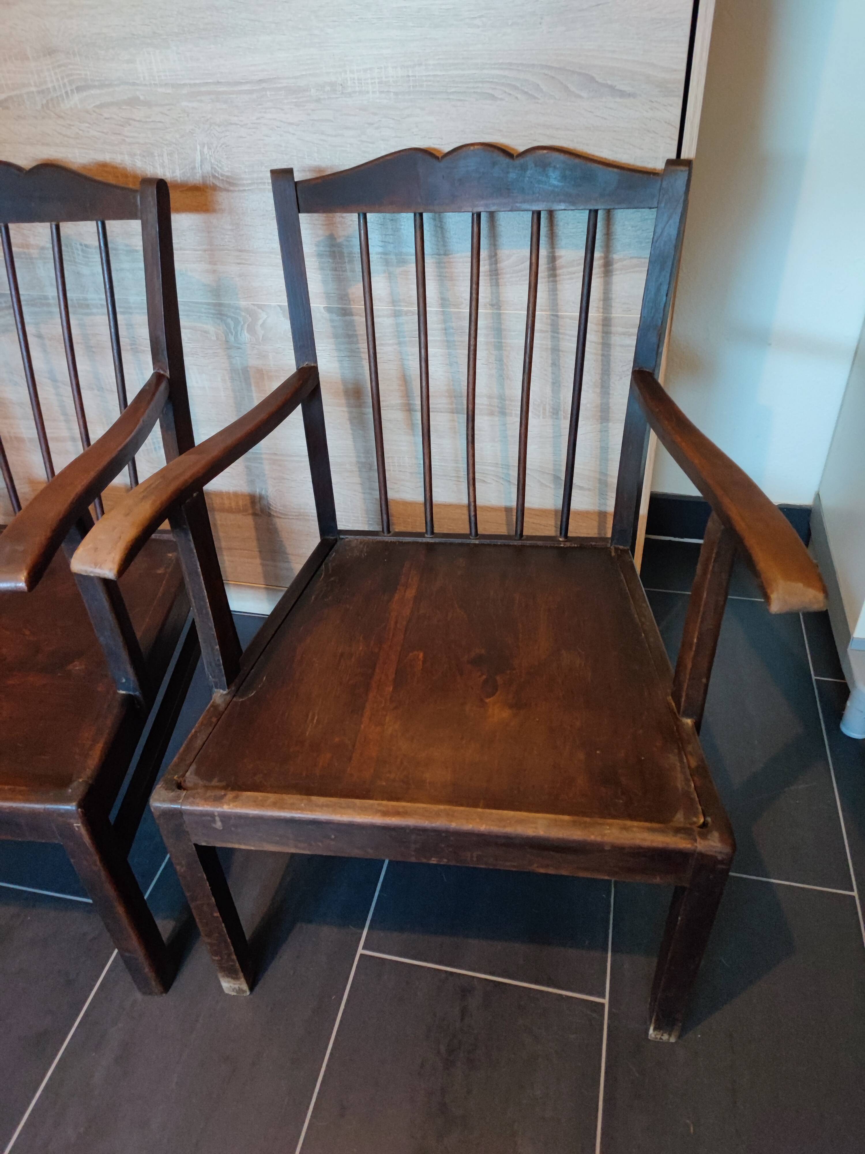 Pair of antique "Fan" armchairs in wood – late 19th / early 20th century