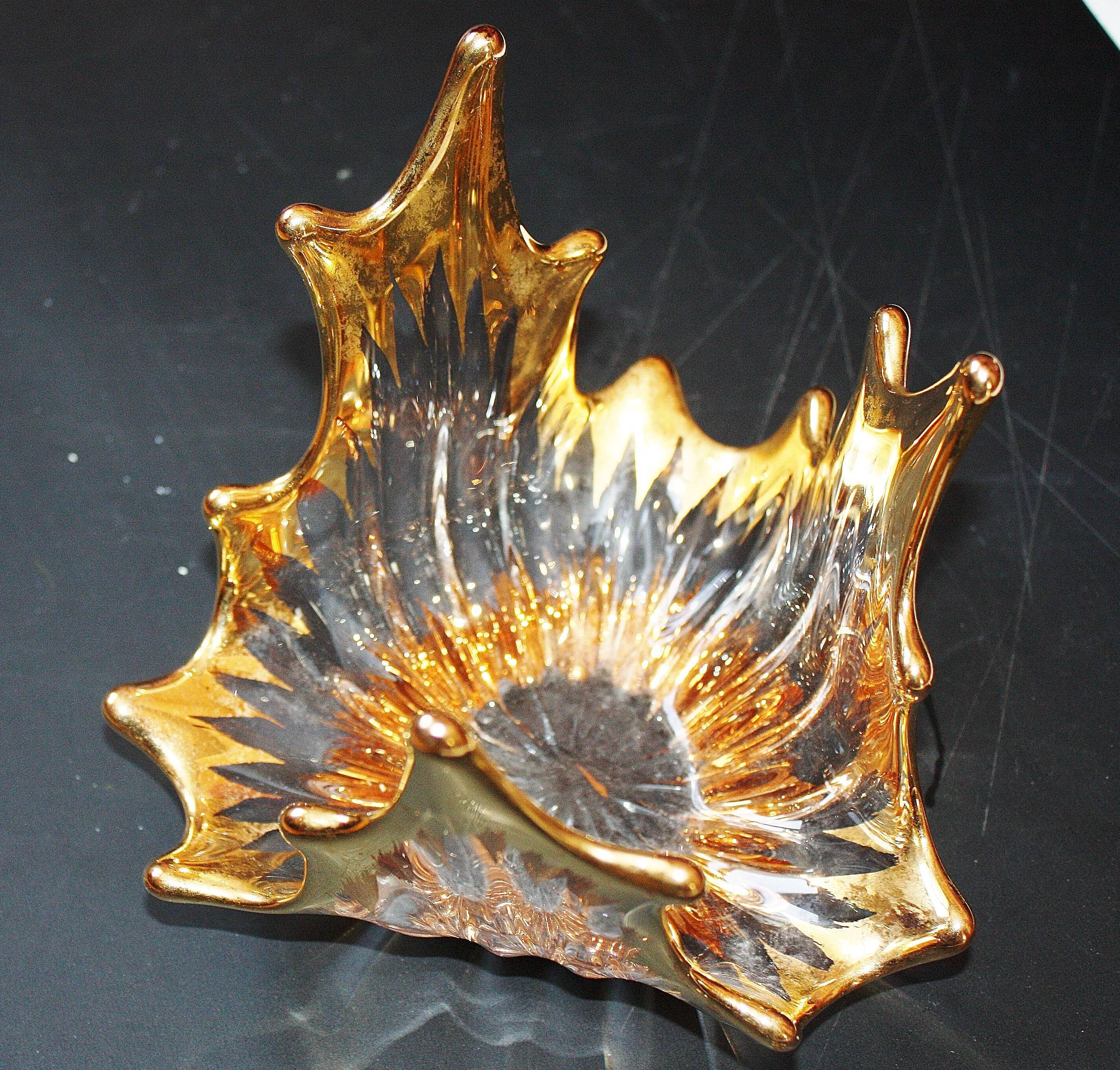 Empty pocket ring in half crystal of Portieux