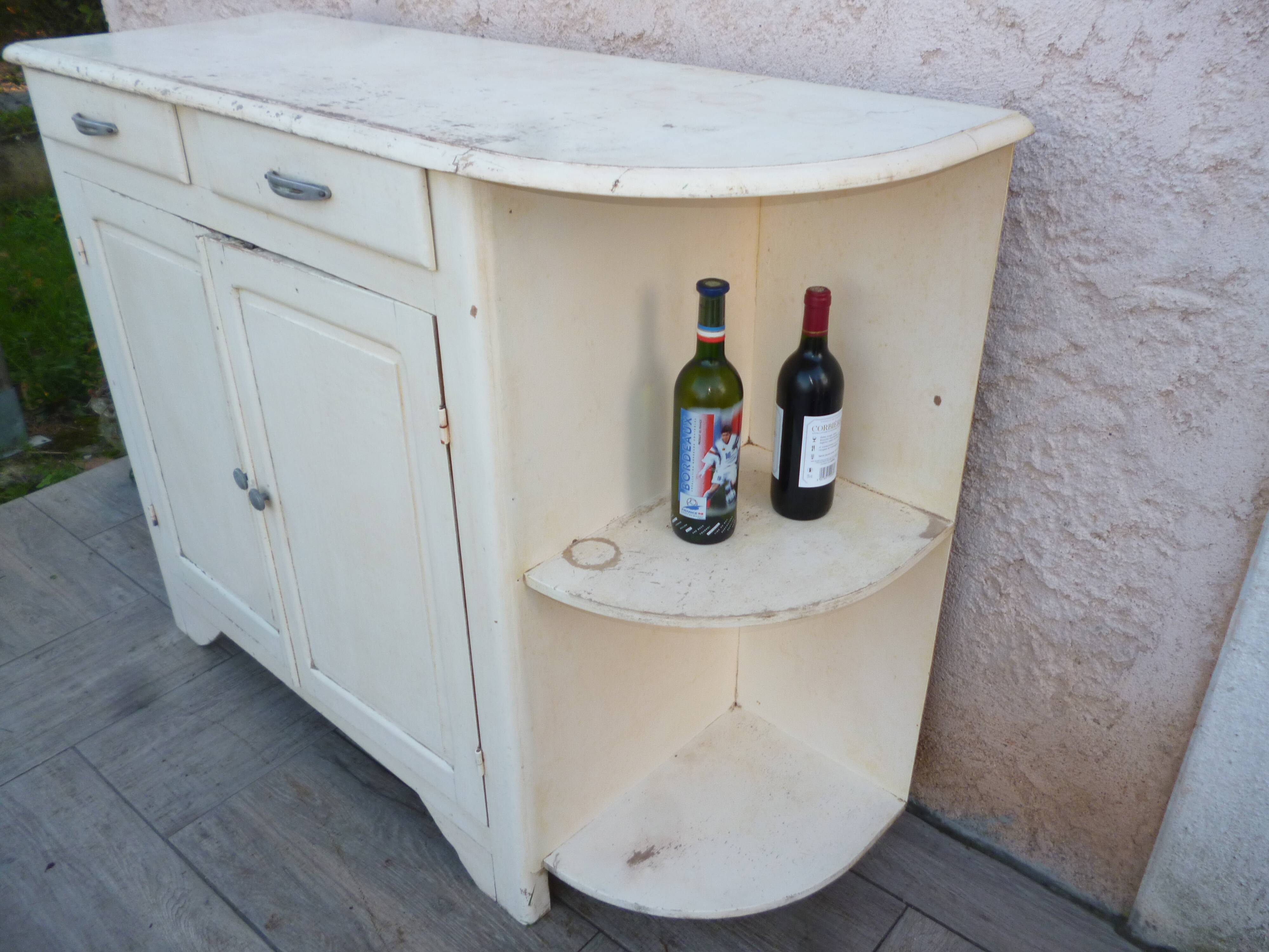 Buffet with vintage return