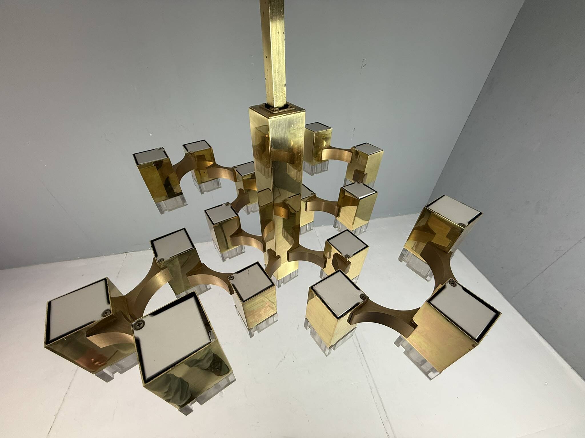 Lustre cubique Sciolari, 17 lumières, Italie des années 1970