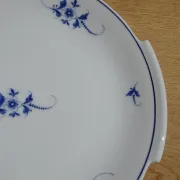 Fine Limoges porcelain dessert service: dish and 12 plates.