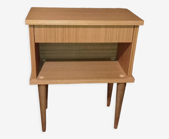 Table de chevet