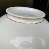 Plat en porcelaine blanche