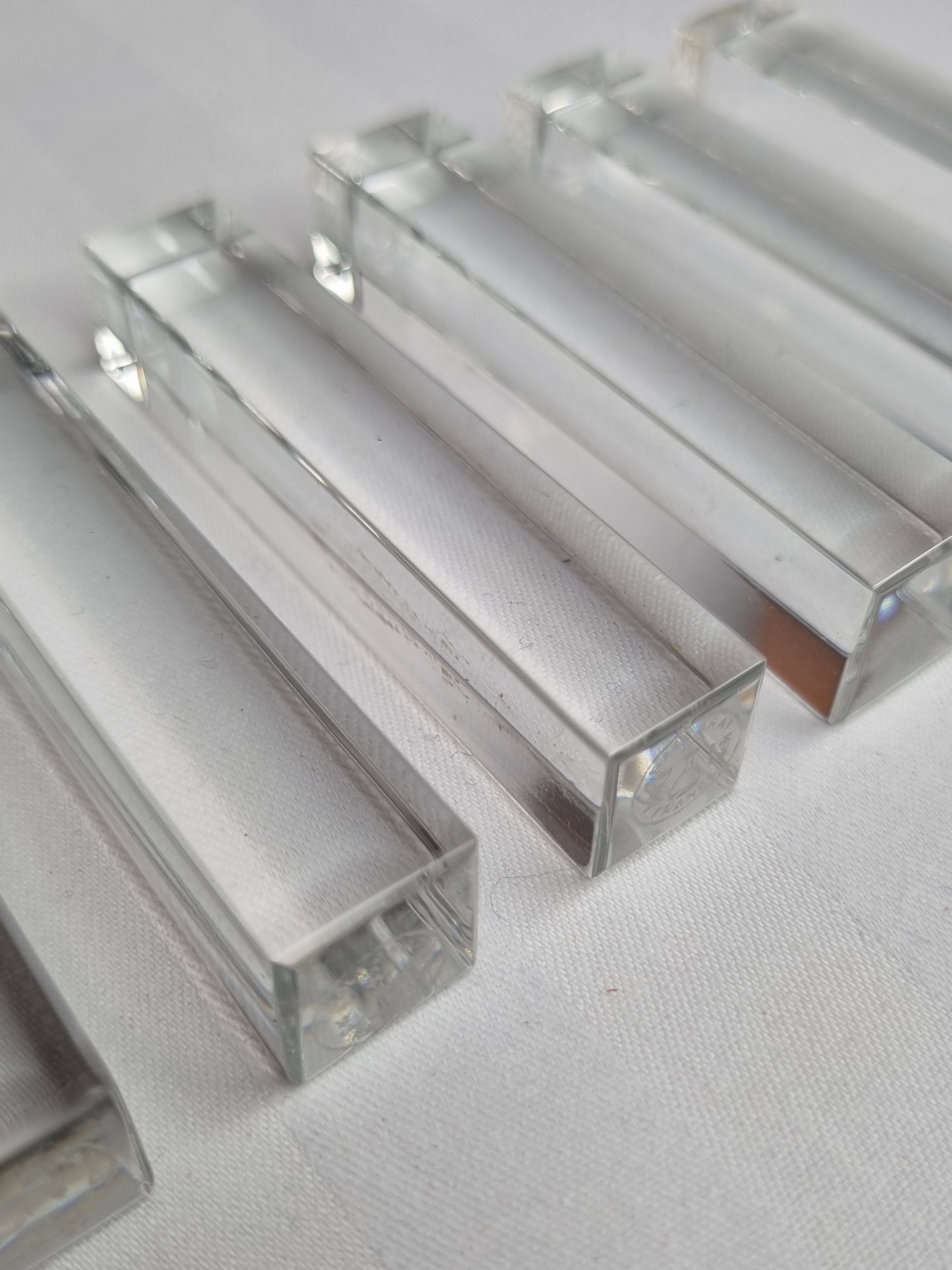 Set of six crystal knife holders, Baccarat, 8 cm