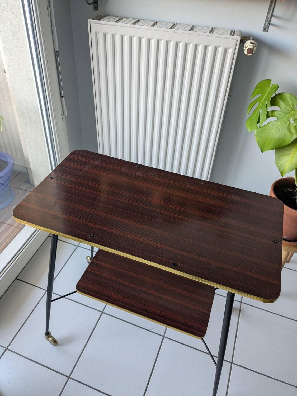 Vintage (60s-70s) Formica side table