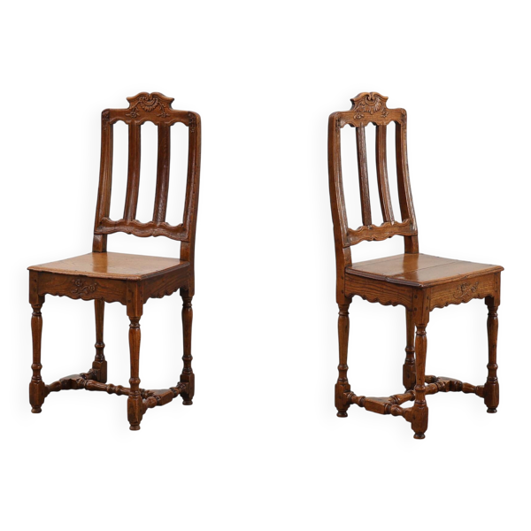 Paire de chaises d'appoint en chêne sculpté, France, XVIIIe siècle
