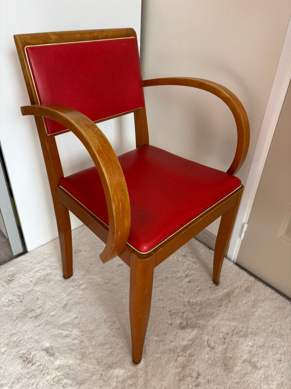 Fauteuil bridge en bois courbé et vinyle rouge, 1950