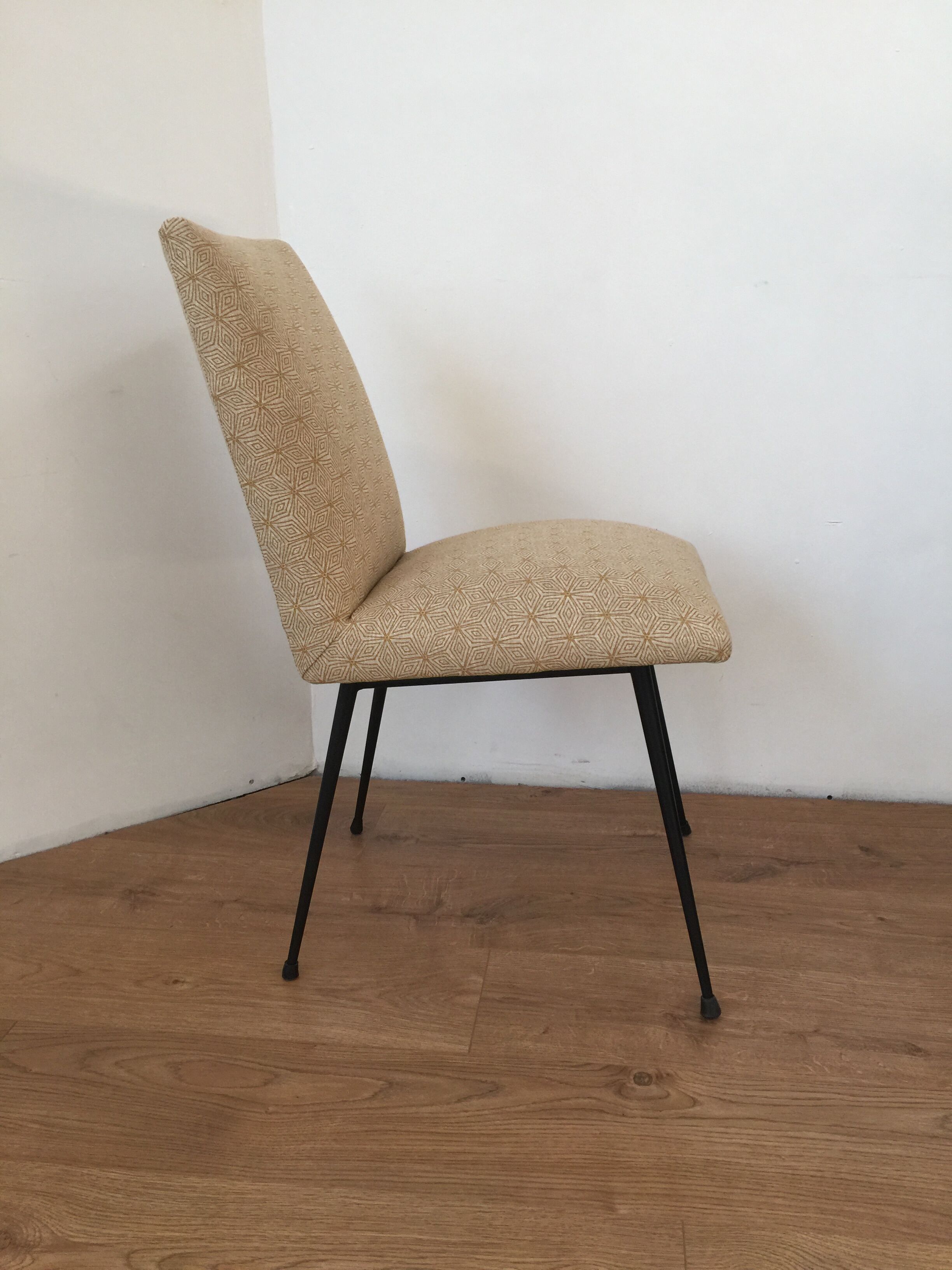 Trio of chairs from the years 70 completely renovated