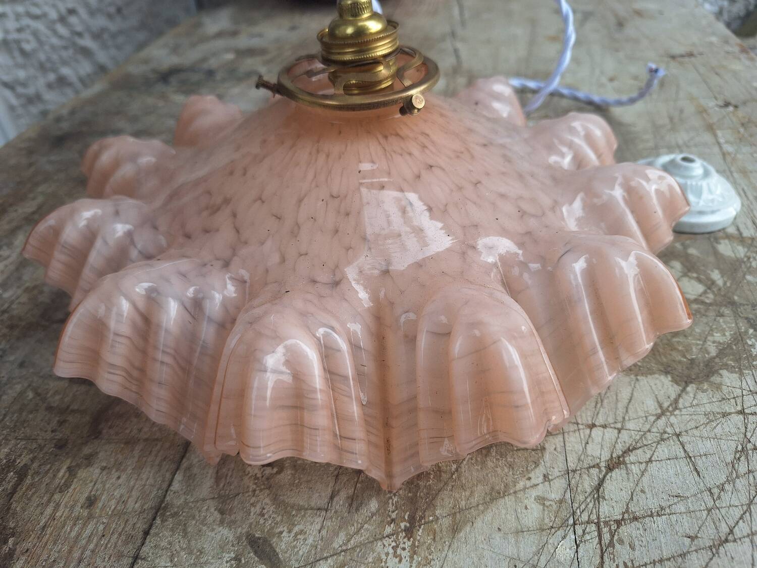 Opaline Pleated Suspension Clichy Rose complete with wire and Ceiling Light