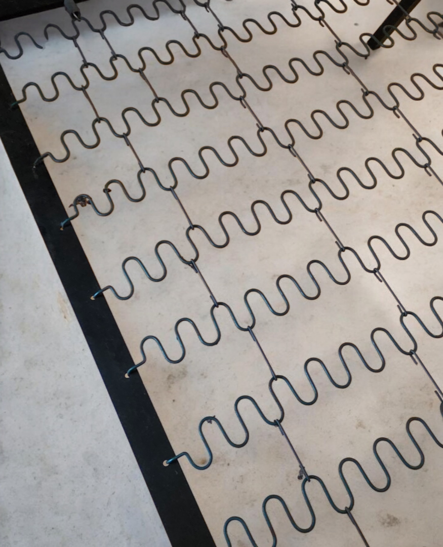 Daybed or single bed from the 1950s.