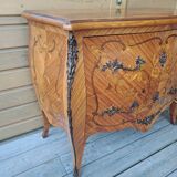 Louis XV chest of drawers