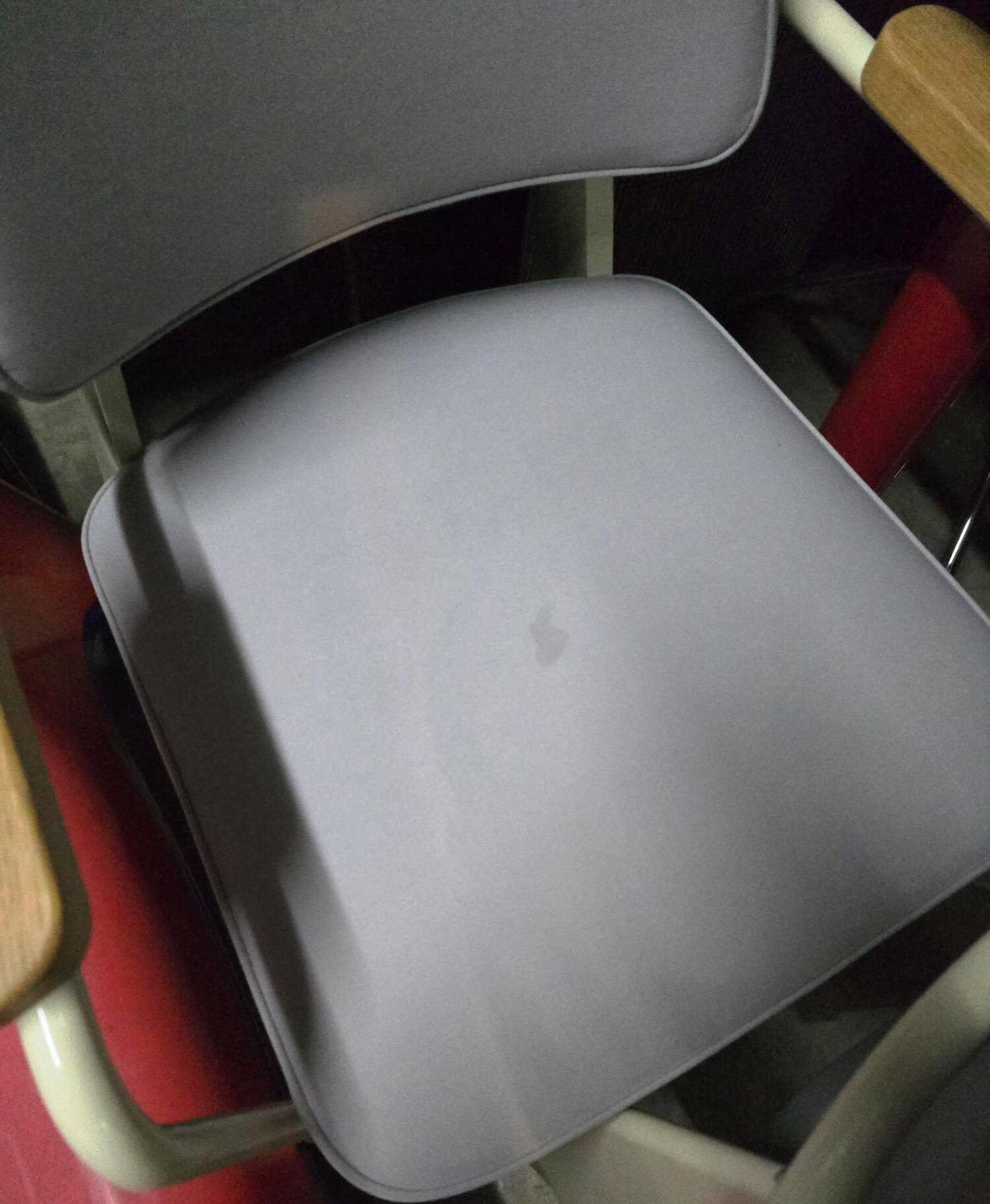 Jean Prouvé executive chair, Vitra