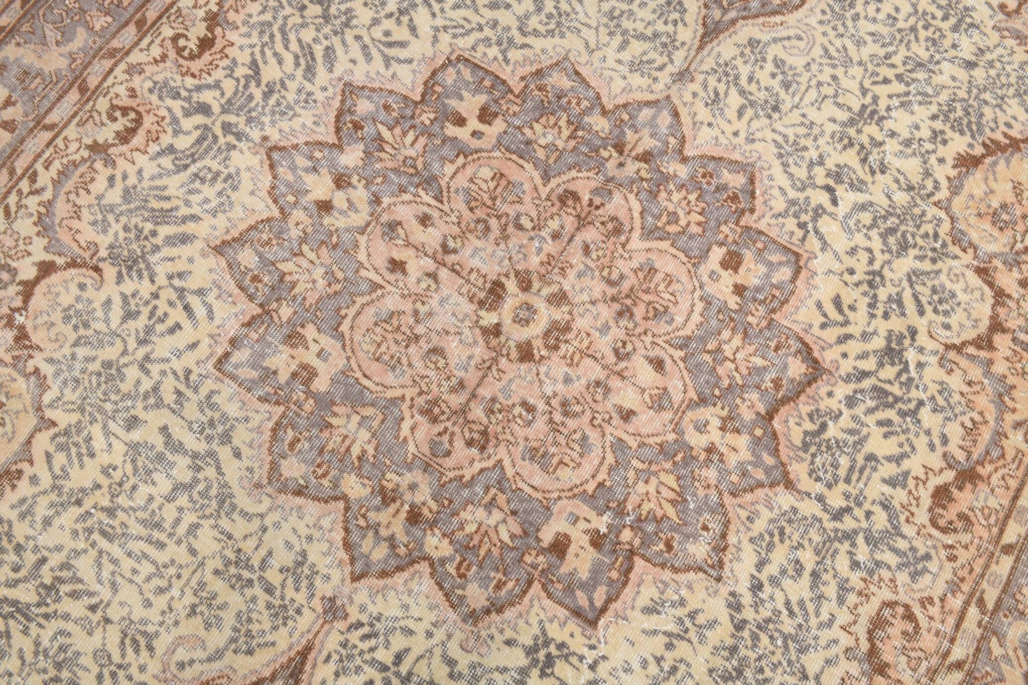 Tapis persan classique à motif oriental, 201 x 311 cm