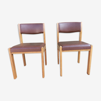 Vintage pair of Baumann chair made in France seat 31 oak and skaï