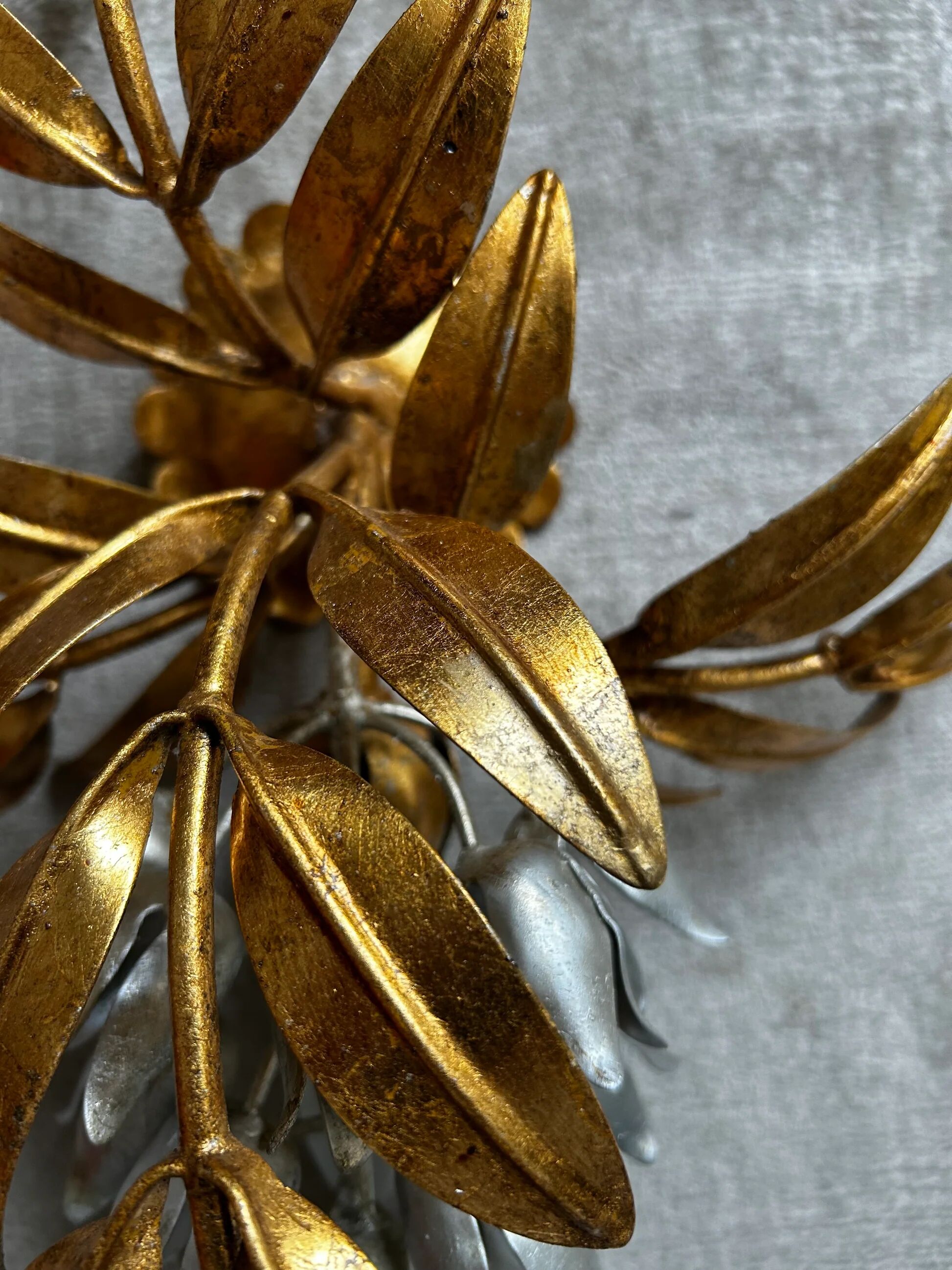 Hans Kogl Wisteria Pioggia D’oro wall sconce (small) Hollywood Regency 70s sconce gilt