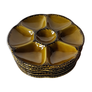 7 assiettes à huitres