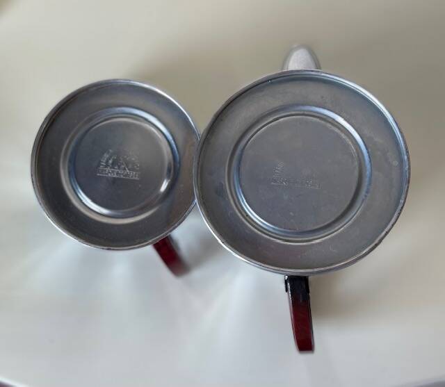 Art Deco sugar bowl and jug duo