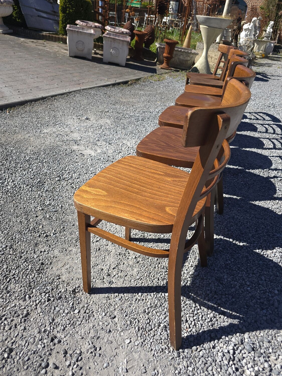 7 chaises de bistrot en bois courbé Baumann