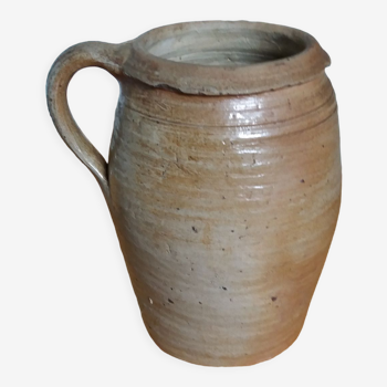 Terracotta stoneware jar