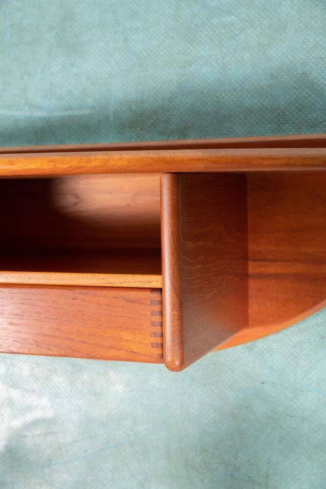 Danish design wall console in teak, Kai Kristiansen