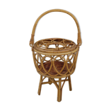 Worker round rattan basket