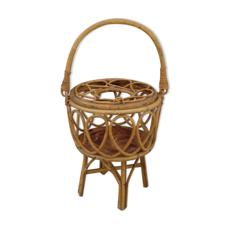 Worker round rattan basket