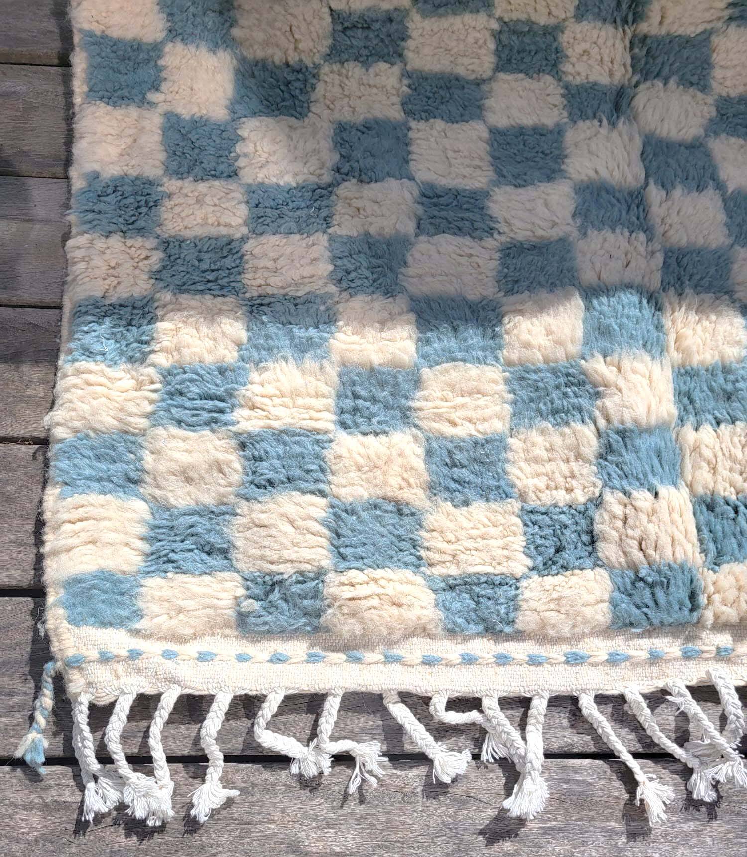 Blue checkered Berber Beni Ouarain rug