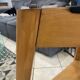 Table basse d’appoint scandinave en bois plateau pivotant vintage 50s