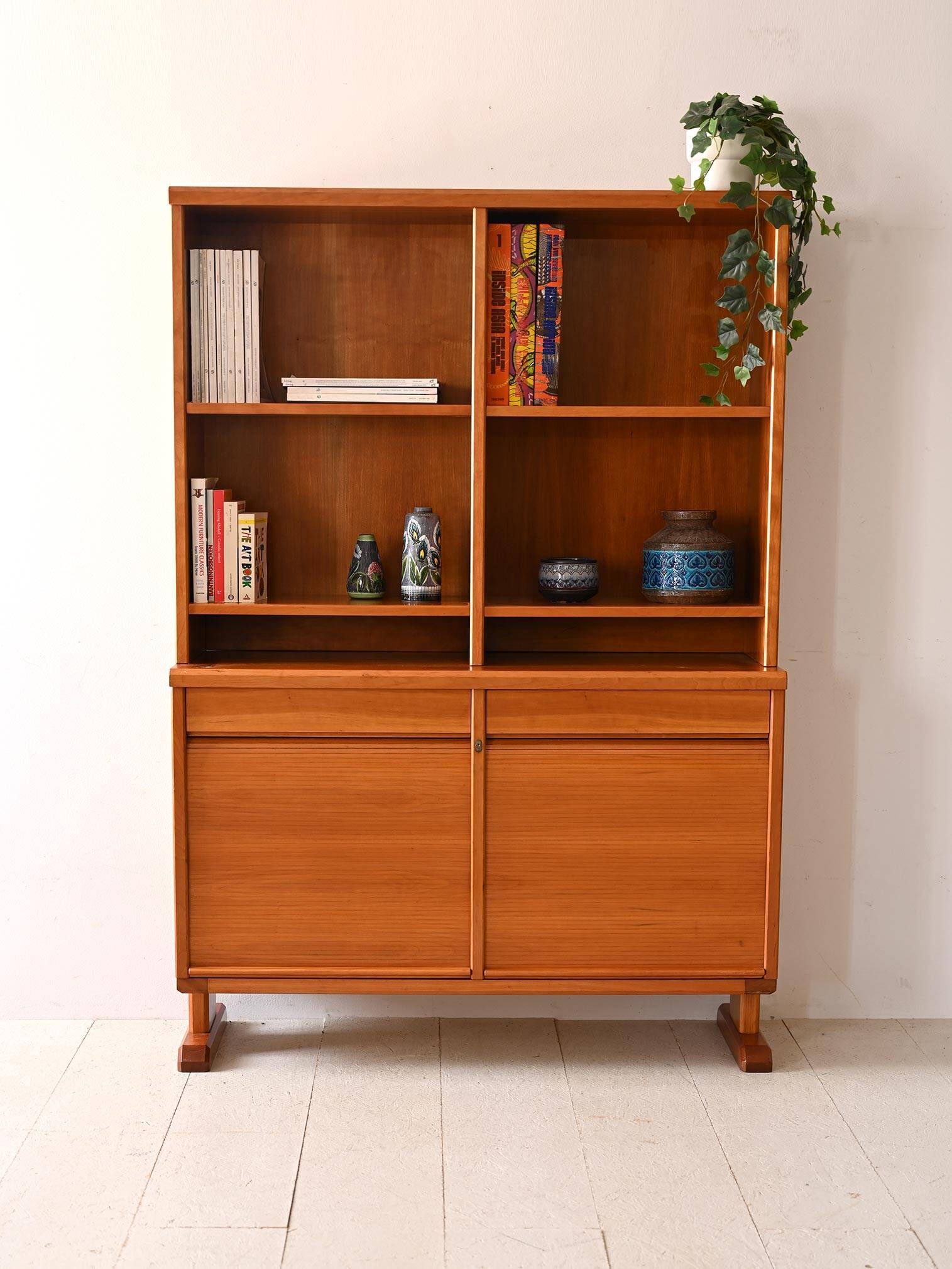 Meuble bibliothèque scandinave