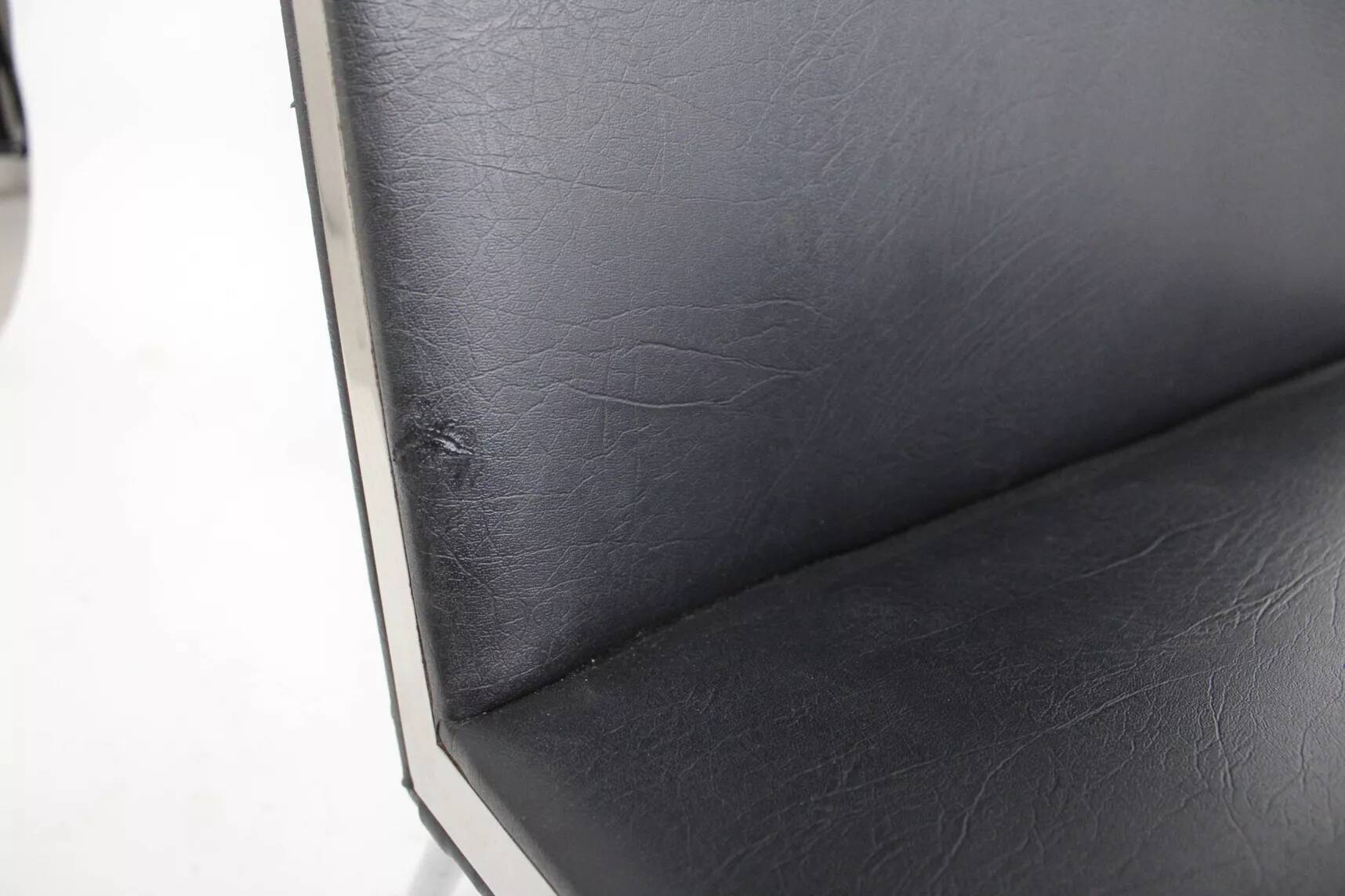 AP-40 "Airport Chair" by Hans J. Wegner - Denmark, 1959