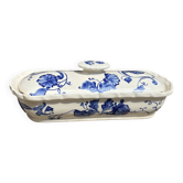 Antique butter dish in earthenware, blue and white floral decoration.