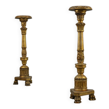 Paire de piédestaux en bois doré avec décoration en plâtre, France, 19e siècle
