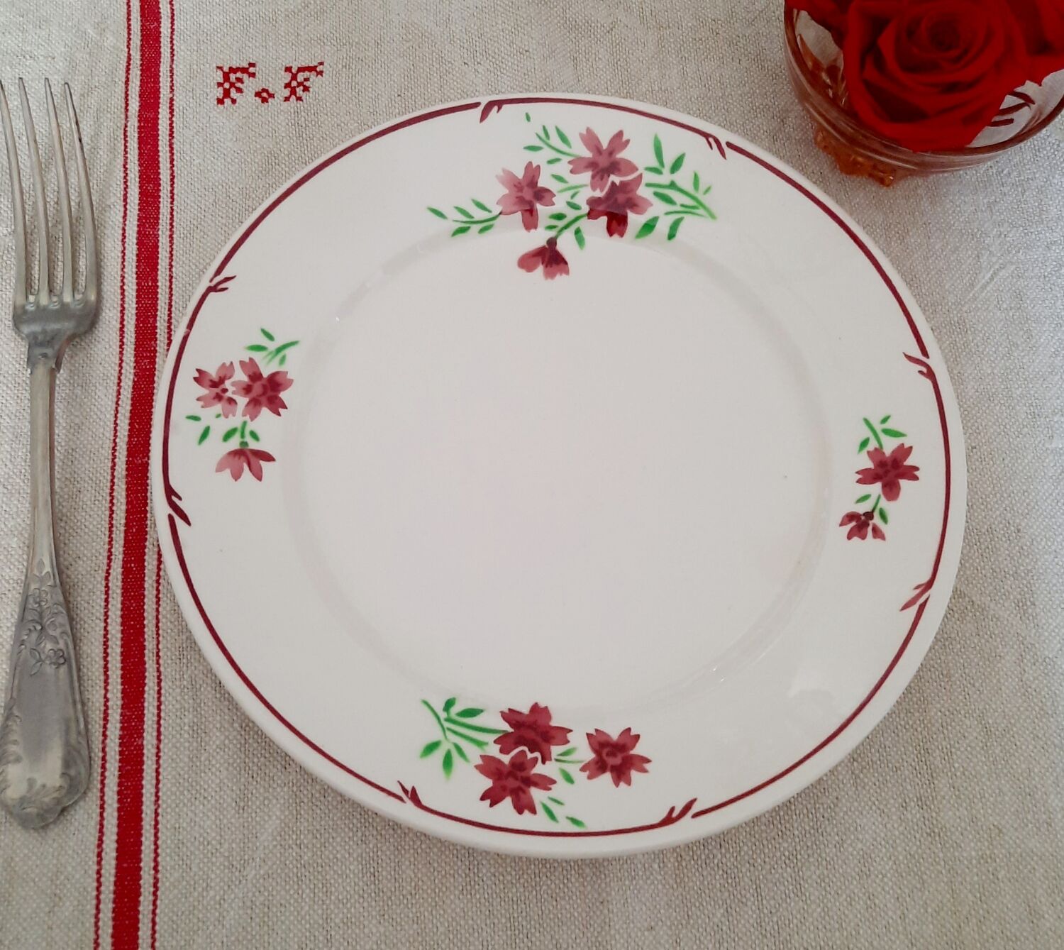 Mismatched flat plates