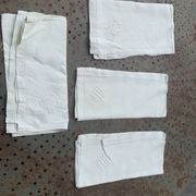 4 pastel yellow linen napkins, embroidered, AL monograms