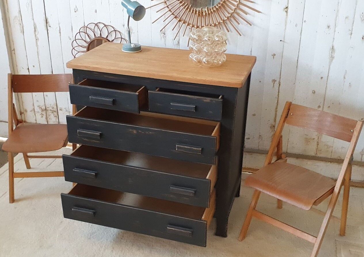 Commode vintage