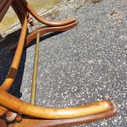 Table bistrot pieds en bois courbé