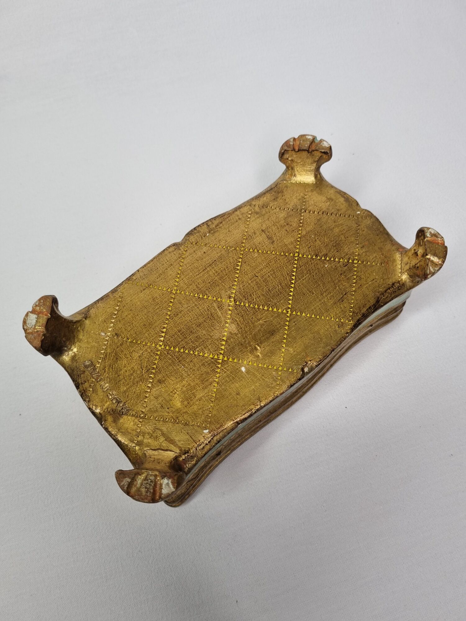 Florentine jewelry box, on gilded wooden feet made in Italy