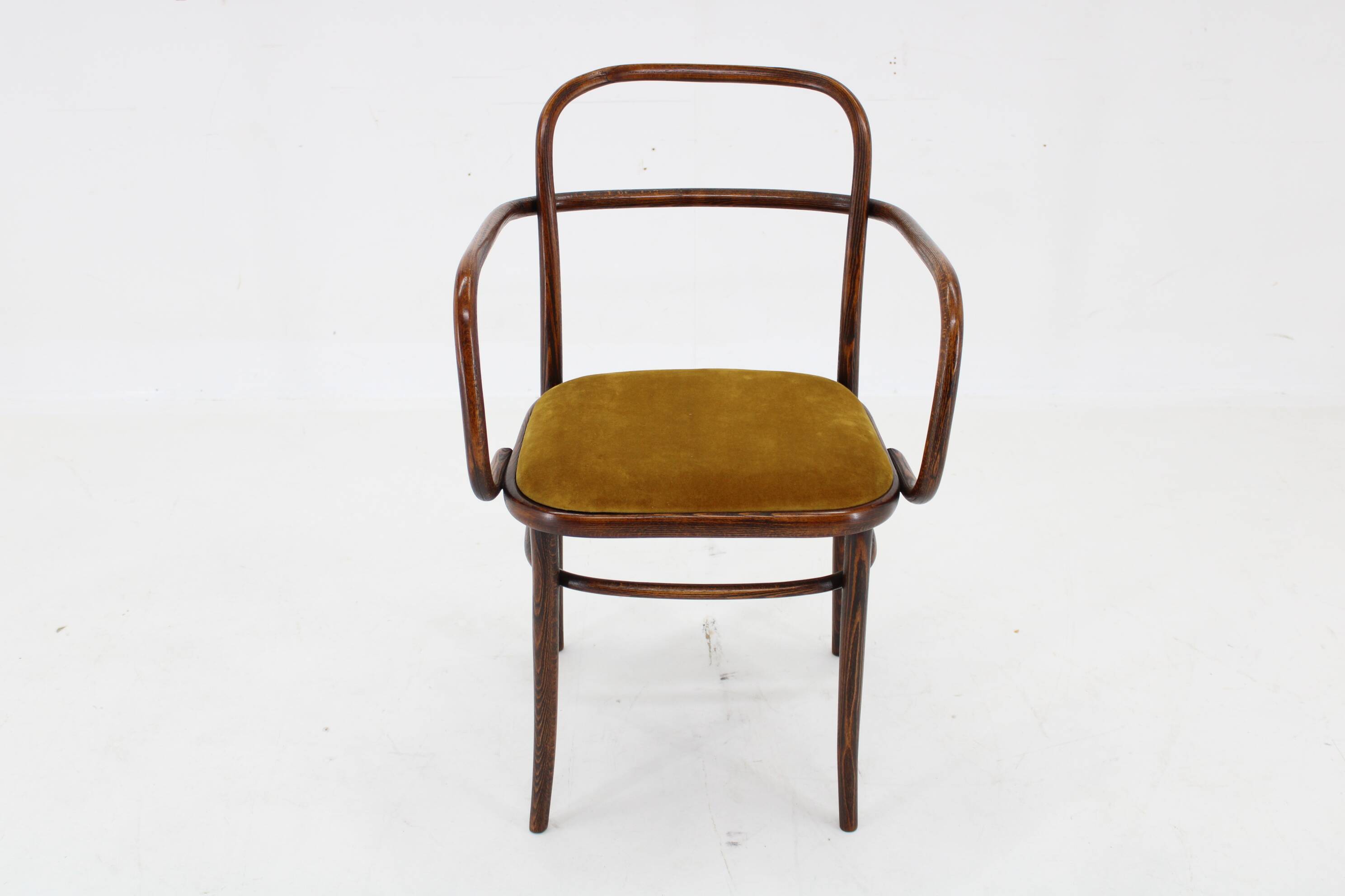 1970s Beech Bentwood Chair by Ton, Czechoslovakia