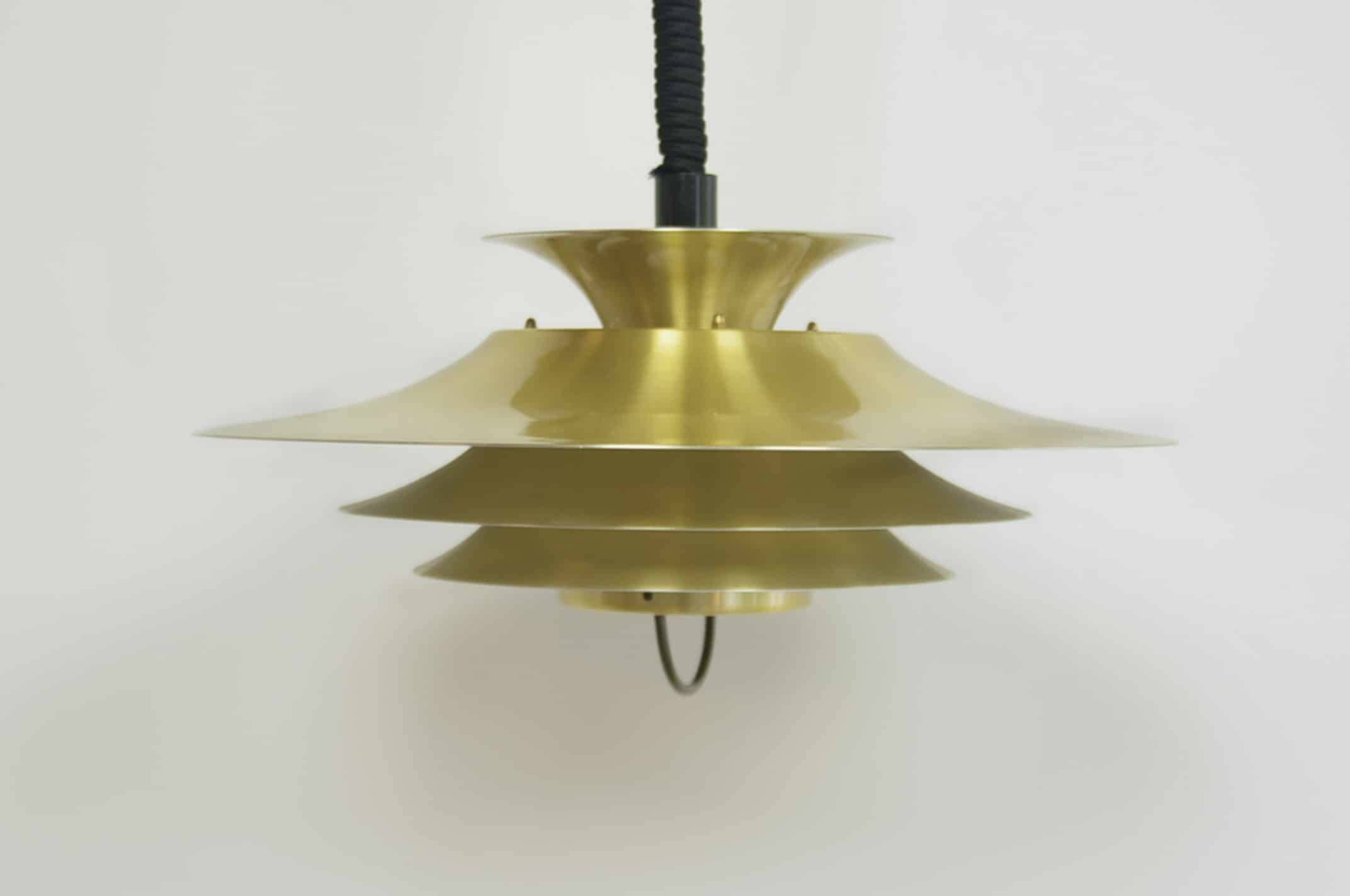 Lampe suspendue à pendentif en disques dorés Vitrika