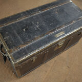 Old travel trunk 1900 "Snutsel" Lille