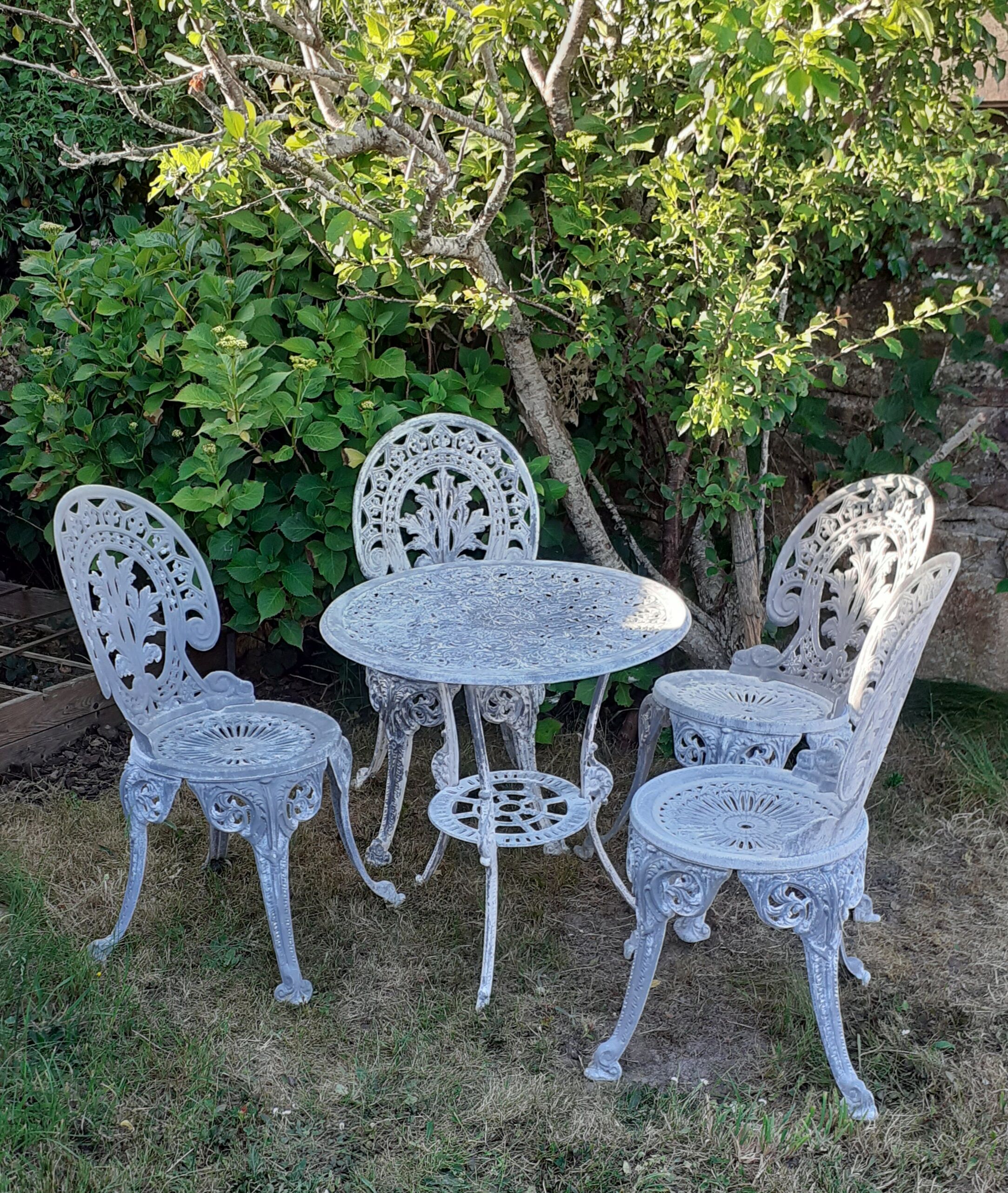 Salon de jardin en fonte d'aluminium