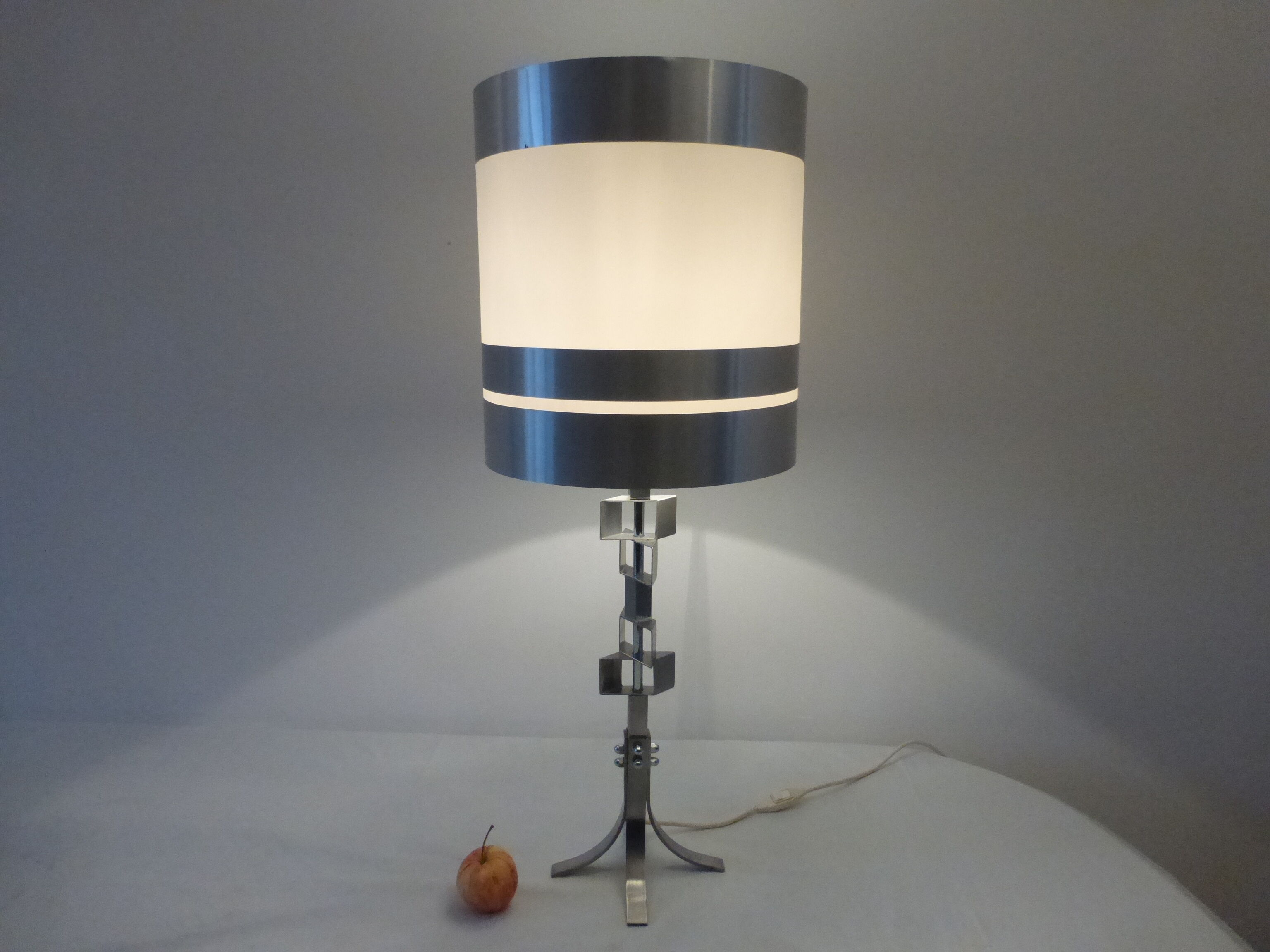 Lampe en acier brossé années 70 | Selency