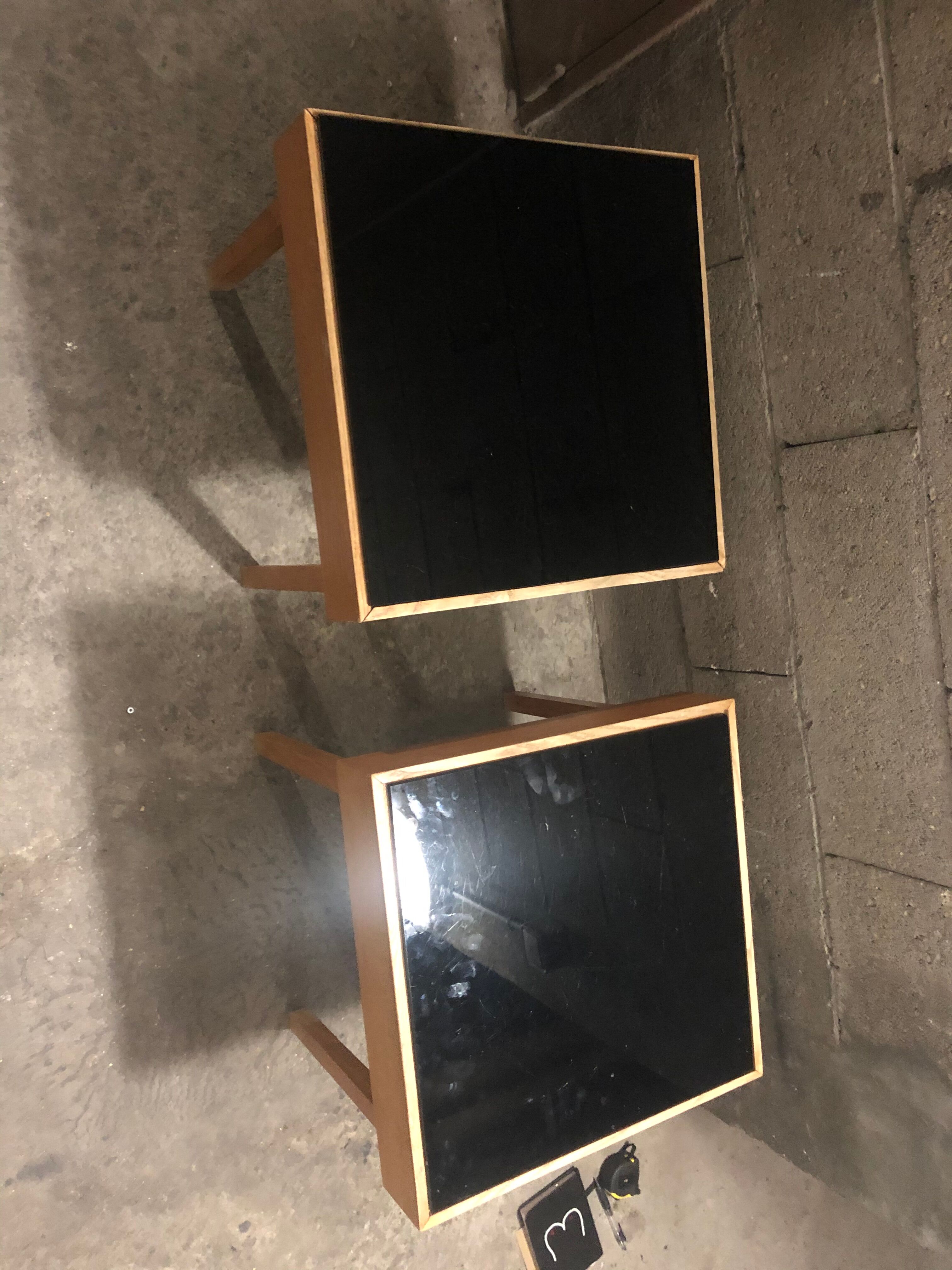 Paire de table basses 1960
