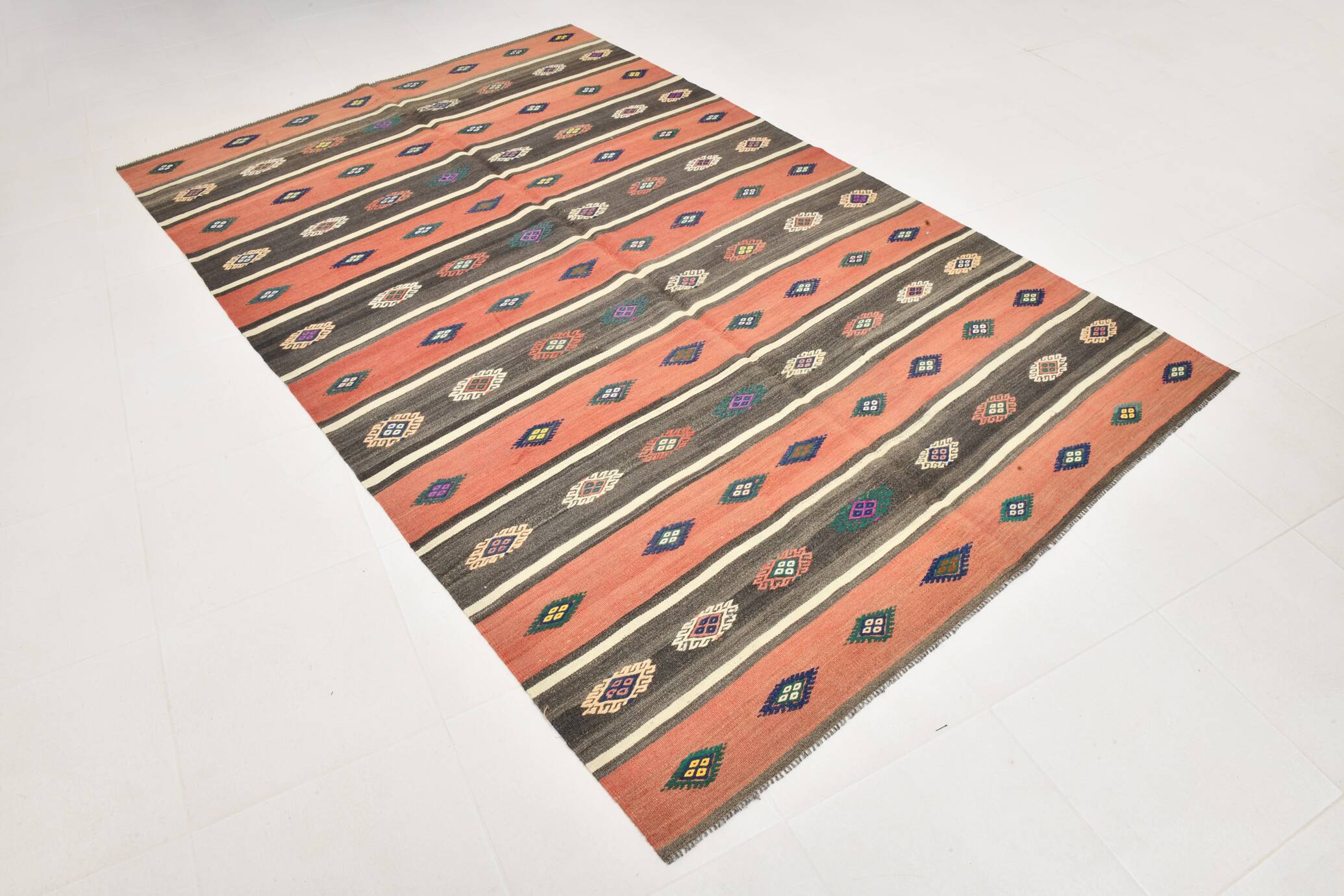 6x9 Terracotta Red & Brown Vintage Kilim Rug, Rugged Carpet, 175x270Cm