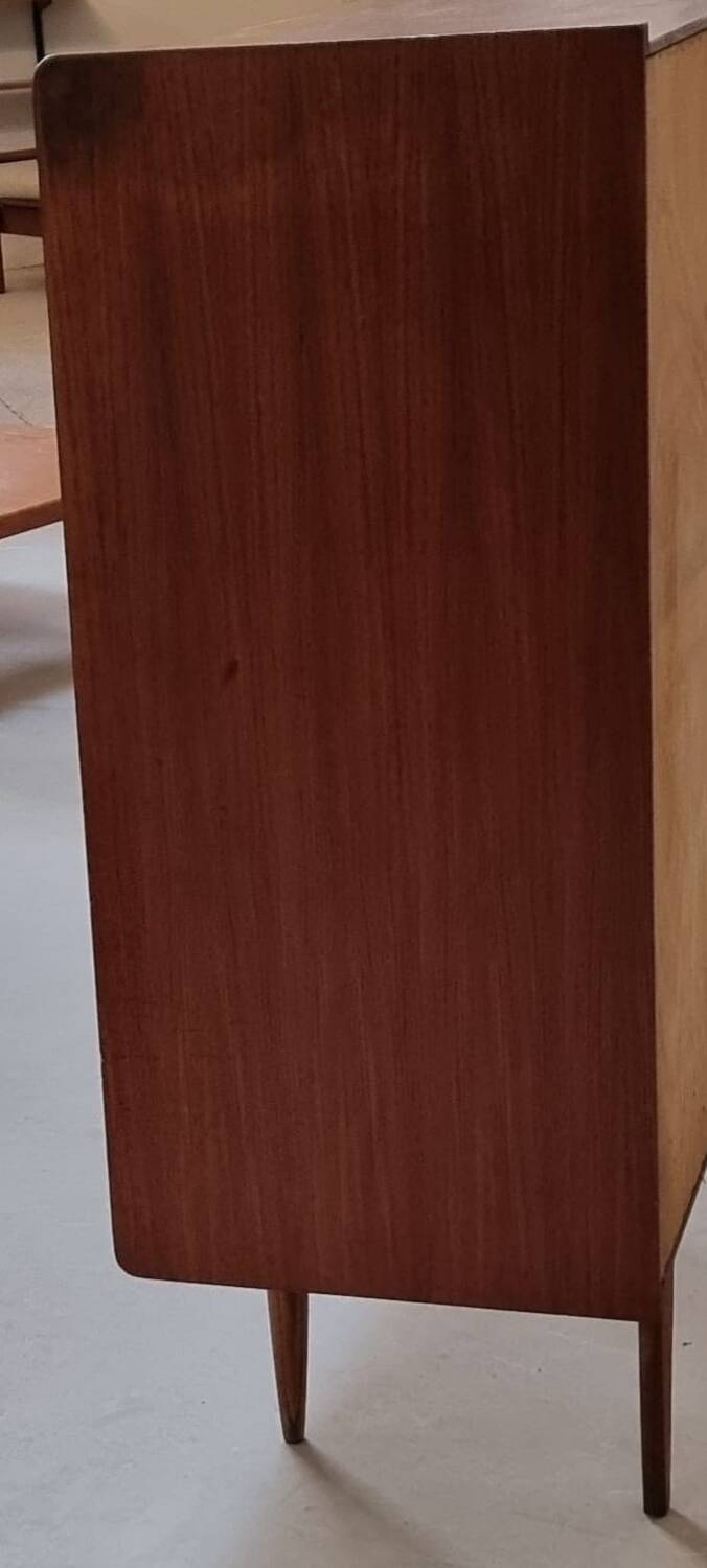 Armoire du milieu du siècle