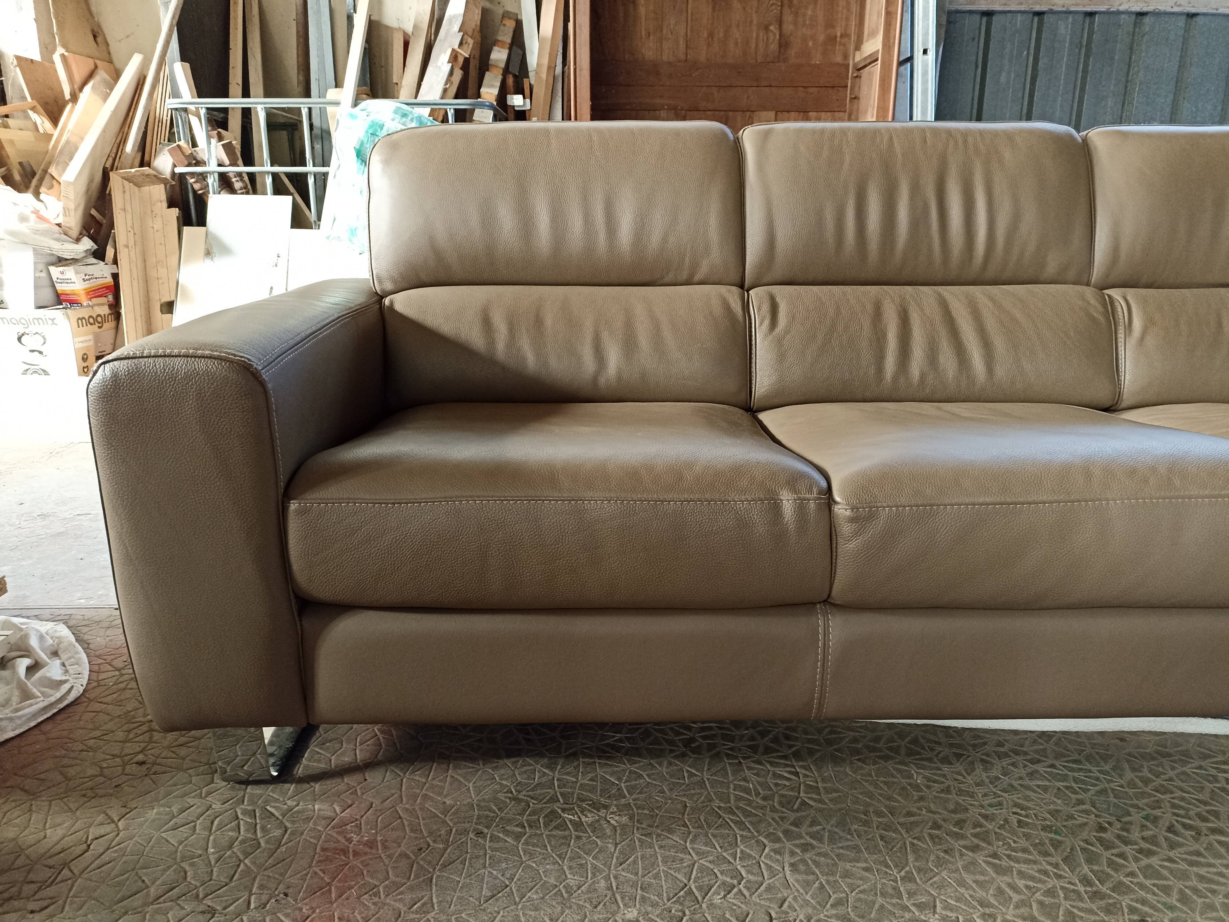 Leather Fly sofa