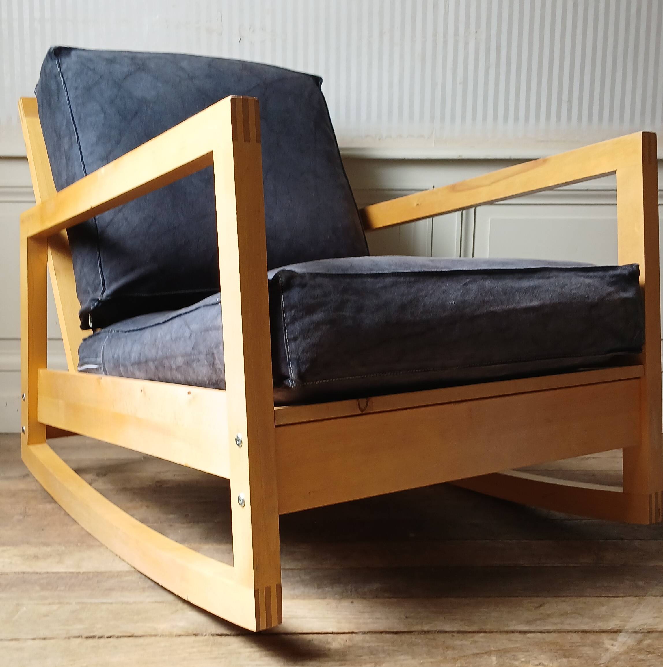 Nike Karlson & Jon Eliason pour Ikea, 2007. Fauteuil à bascule "Lillberg"