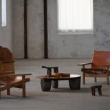 Pair of oak and leather hunting chairs by Kurt Østervig, modern Danish style from the 1960s.