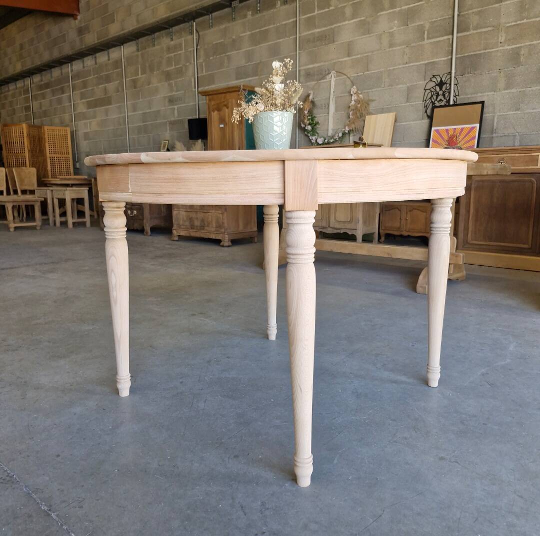 Round table solid cherry with extensions